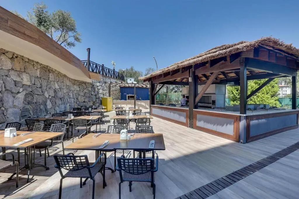 Luks Daire 5 Yildizli Otelde Kusadasi Turkey